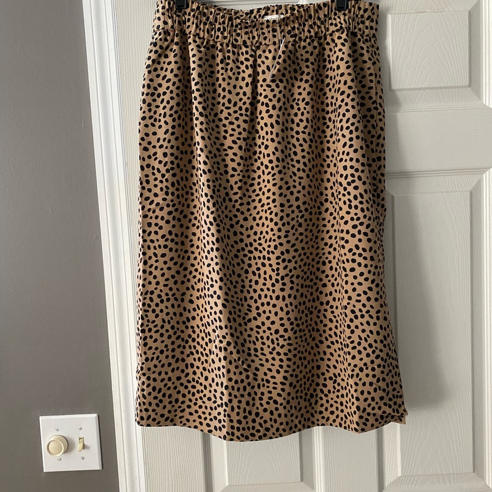 Jcrew cheetah print midi skirt. Size Medium NBW